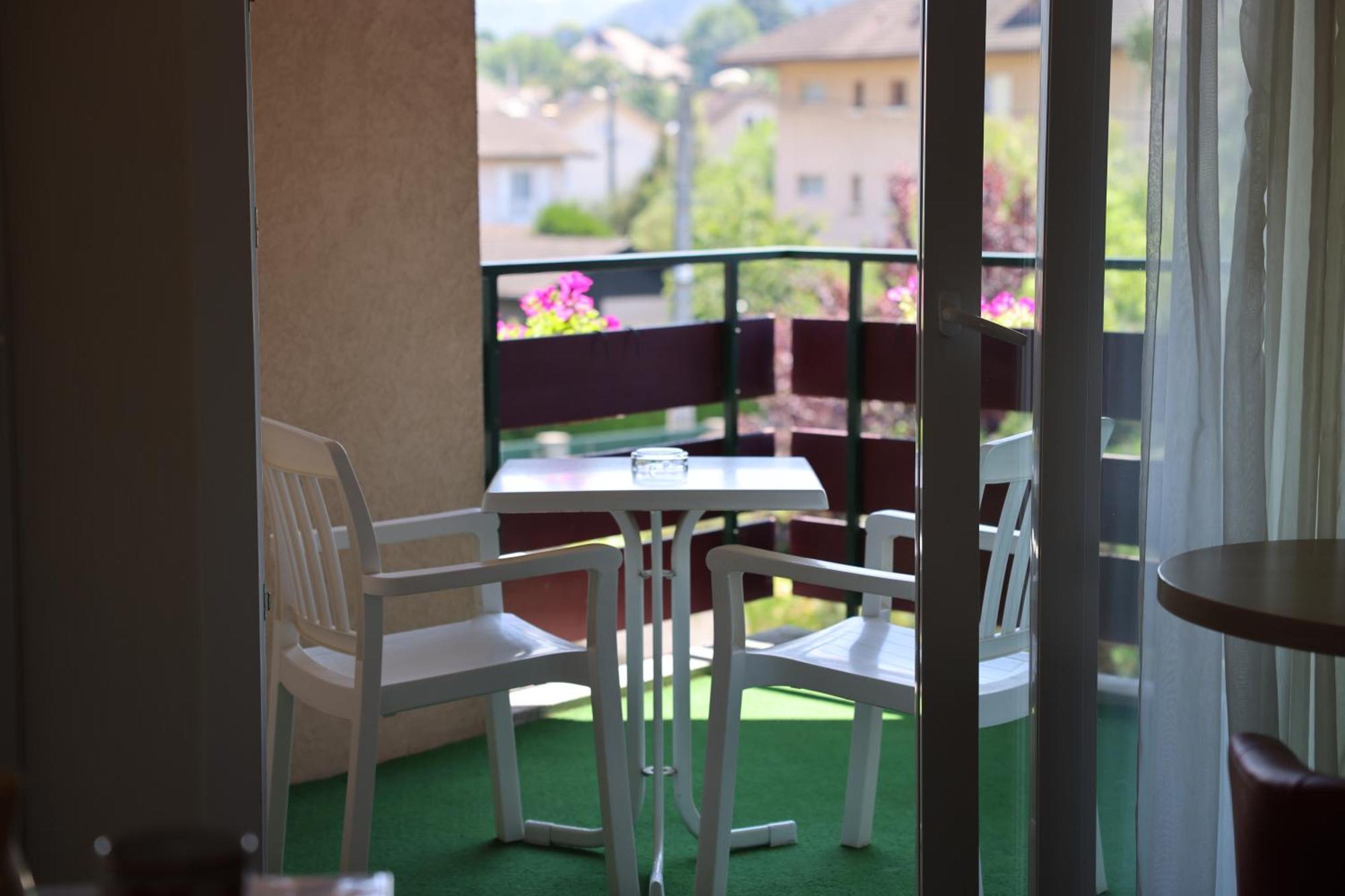 The Originals City, L'arc-en-ciel, 3*