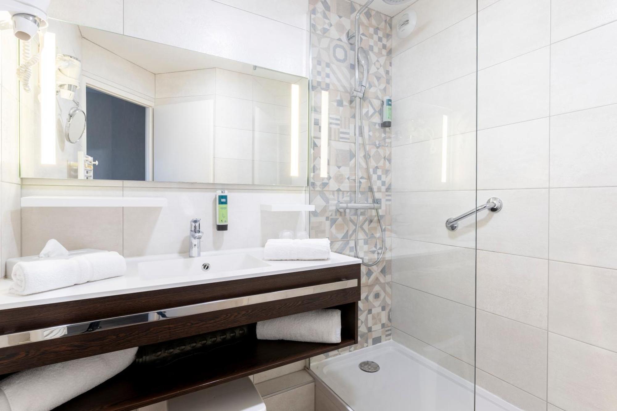 Hotel The Originals City, L'arc-en-ciel, Thonon-les-Bains