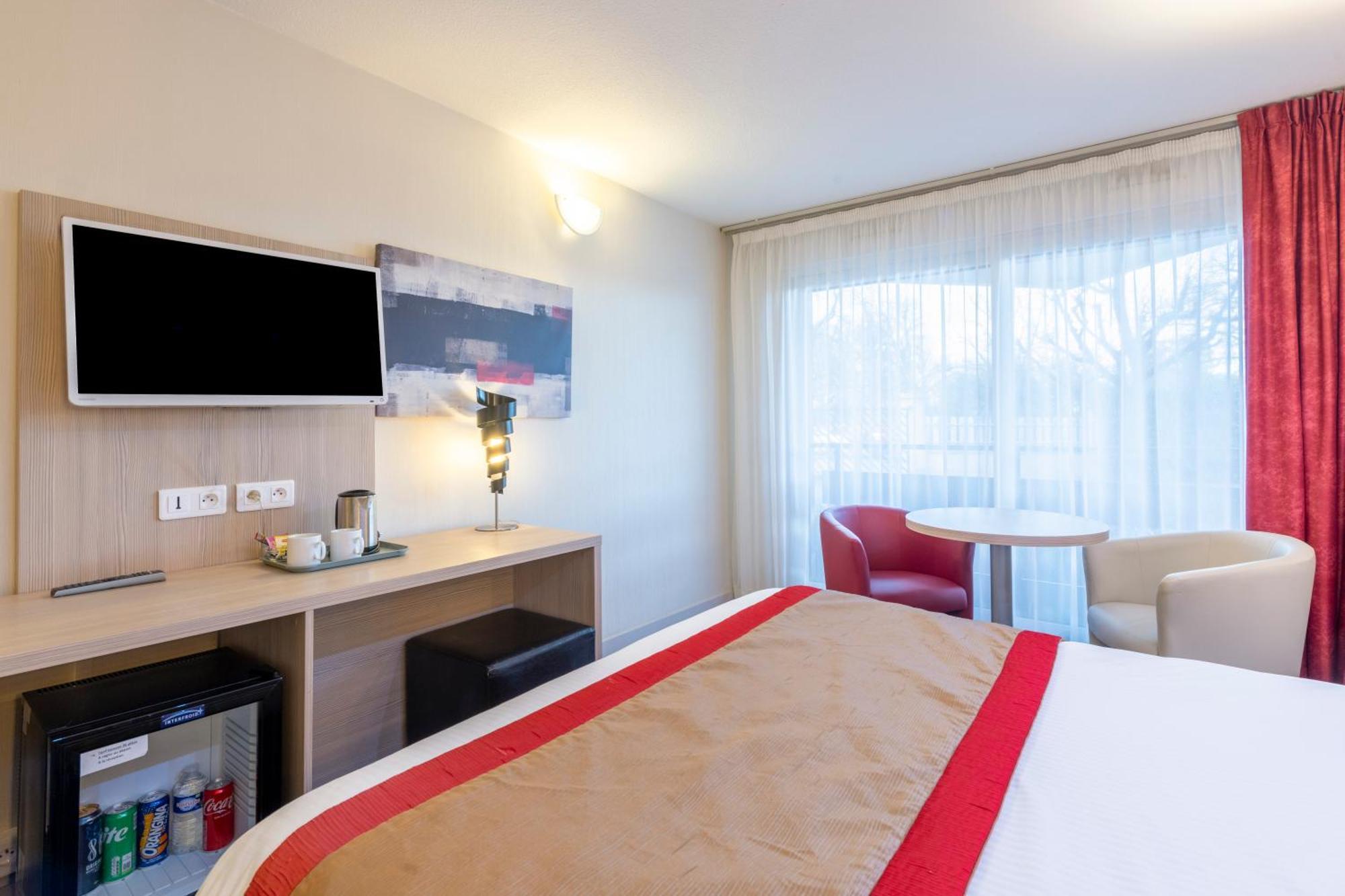 Hotel The Originals City, L'arc-en-ciel, 3*