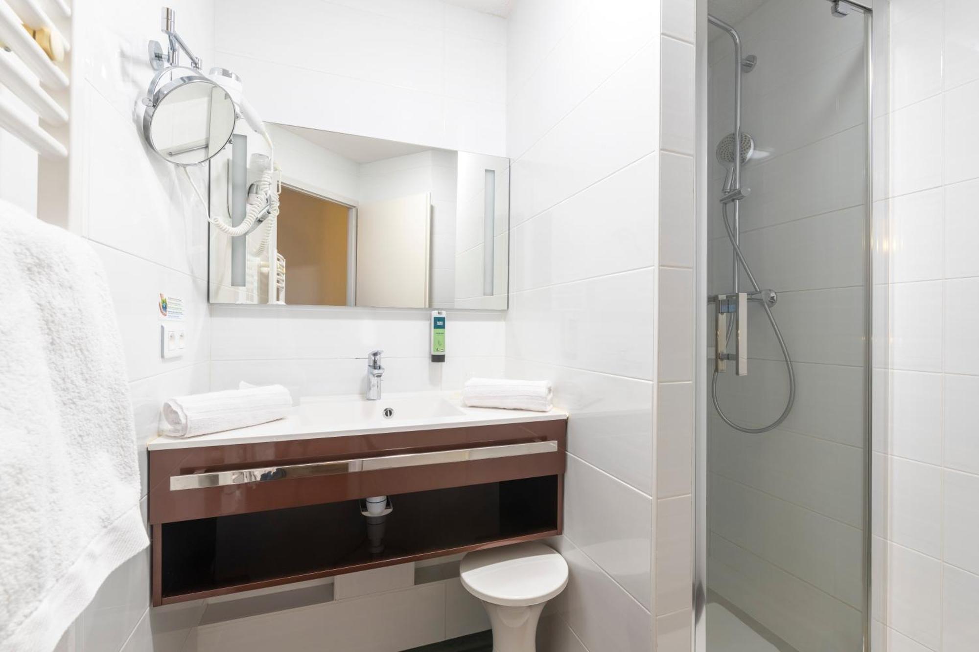 Hotel The Originals City, L'arc-en-ciel, Thonon-les-Bains
