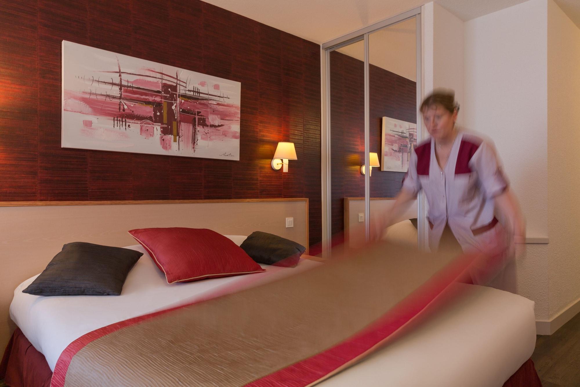 Logis Arc En Ciel Hotel
