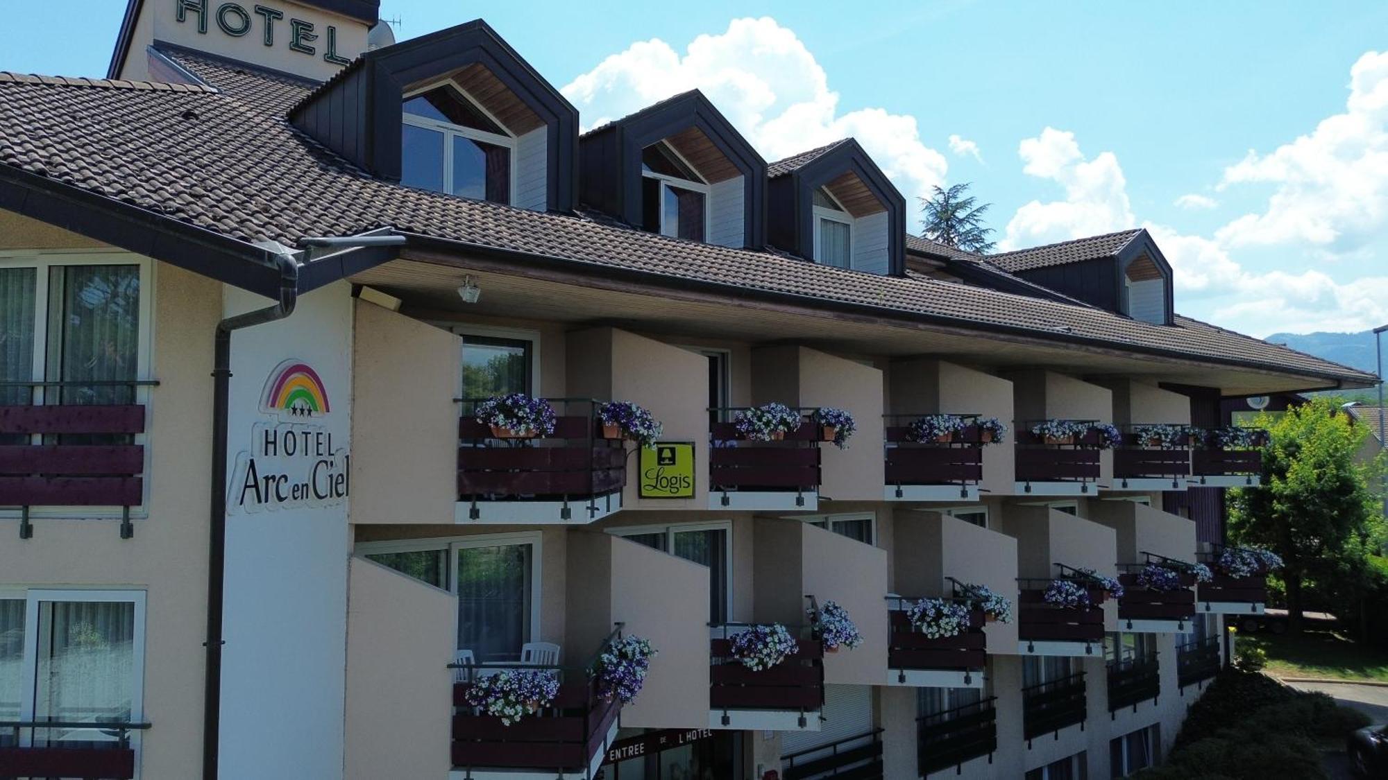 Hotel Logis Arc En Ciel