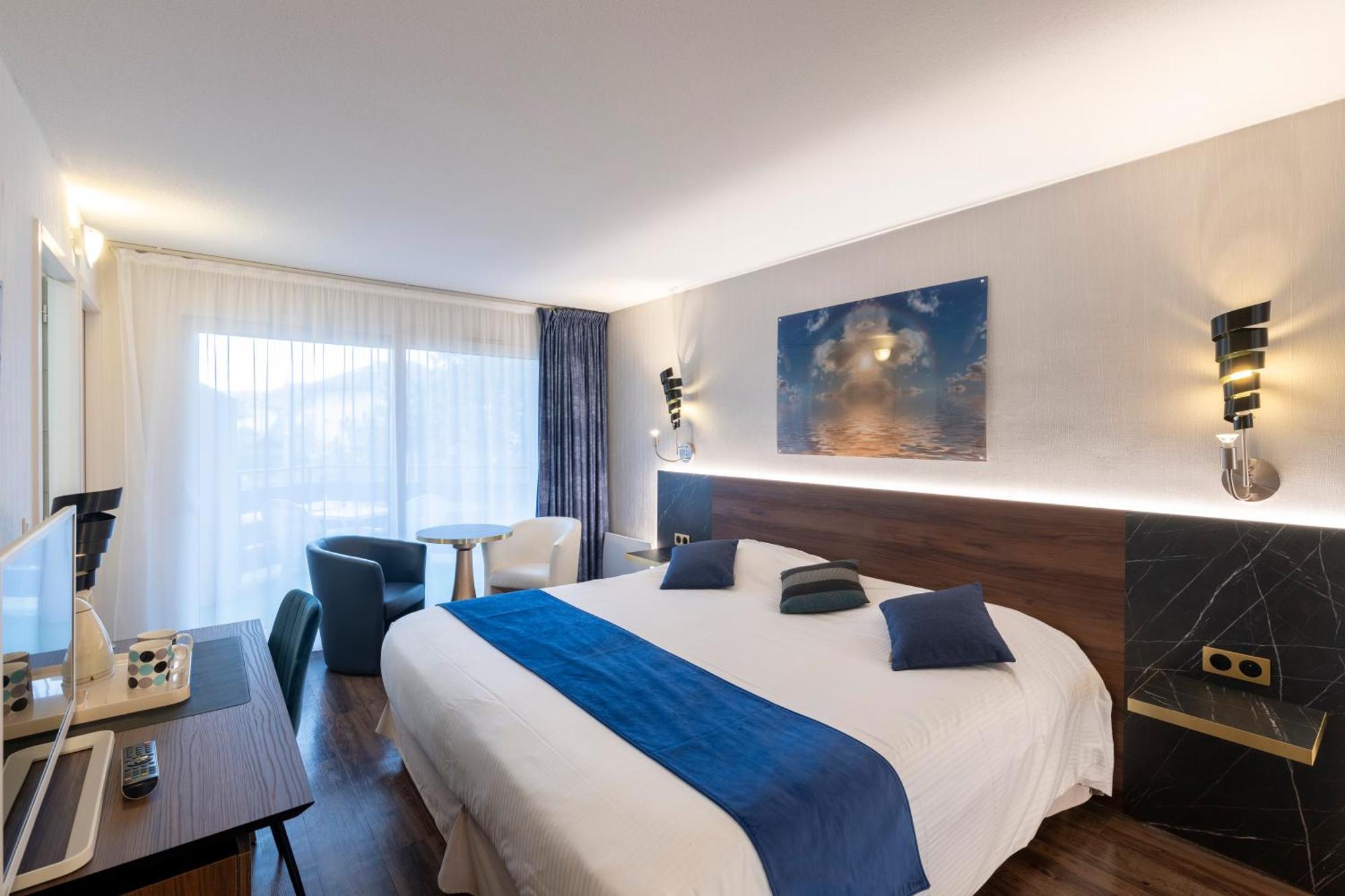 Logis Arc En Ciel Hotel
